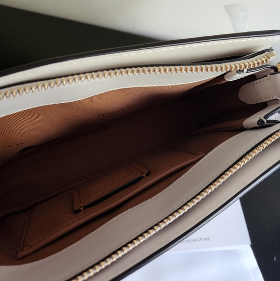 NWT Coach Signature Chain Crossbody Bag in Chalk/Brass - Picture 14 of 15